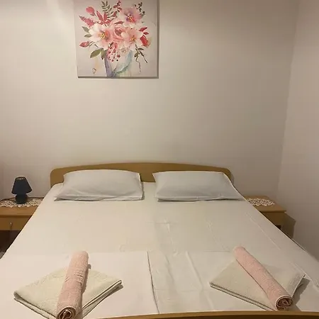 Mala Laguna Starigrad Paklenica
